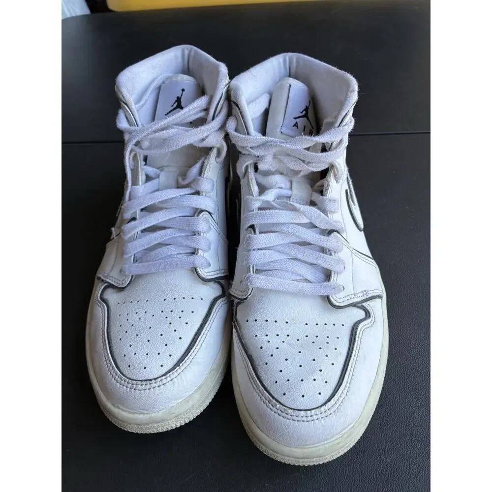 Jordan Air Women’s 1 SE Mid Iridescent Trim Sneaker Size 9 Fast Shipping